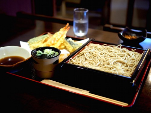Showa no machi, quartier commerçant de Bungotakada, préfecture d'Oita, sur l'île de Kyushu avec son restaurant de soba