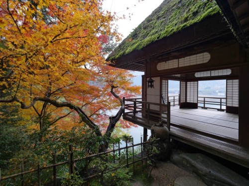 Voyage dans le temps et les époques à Ozu