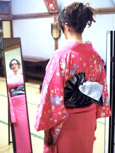 Yutoku Inari en kimono, saga, kyushu, obi, sanctuaire
