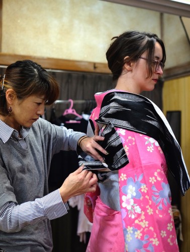 Yutoku Inari en kimono, saga, kyushu, obi, sanctuaire