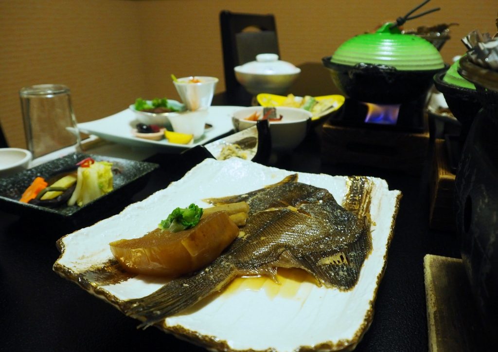 poisson cuisiné dans un ryokan de la préfecture de Yuzawa
