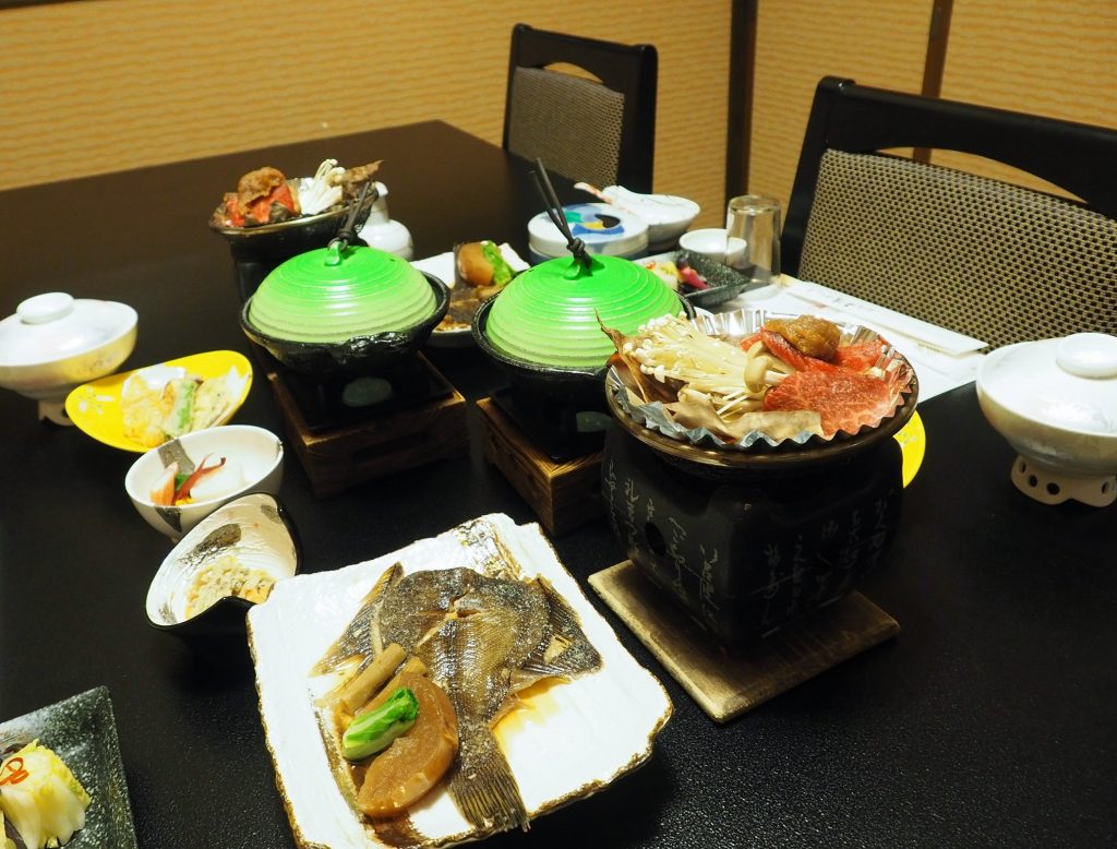 diner kaiseki dans un ryokan japonais