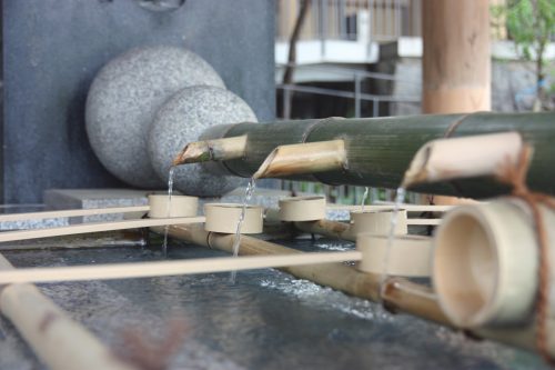 Dans le sanctuaire Togo de Harajuku, Tokyo, Japon.