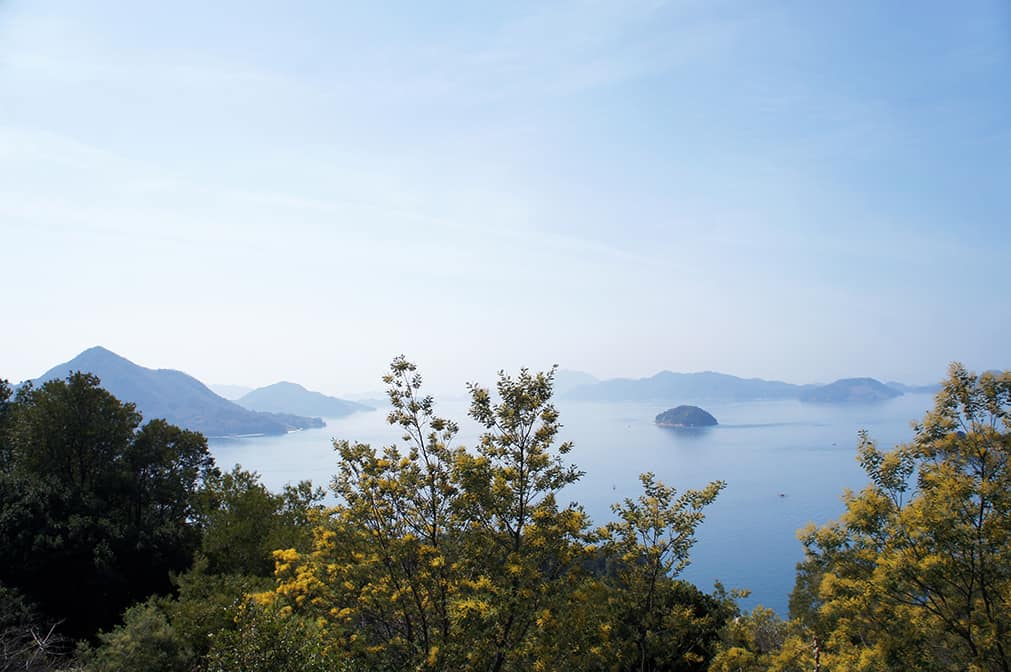 Vue sur la Mer de Seto depuis le sommet d'Okunoshima