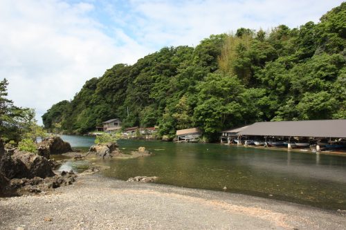 La crique de Yajima Taiken sur l'île de Sado, dans la Préfecture de Niigata, Japon