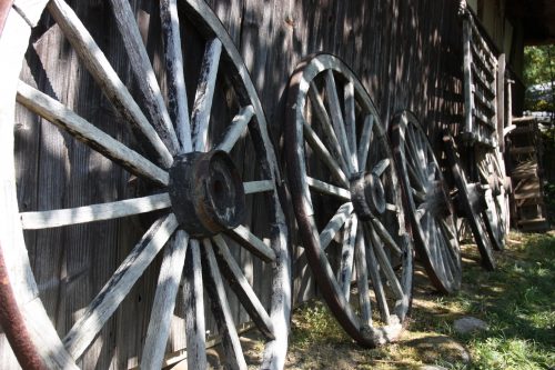 Roues de charrue au musée des cultures du Nord à Niigata, Japon