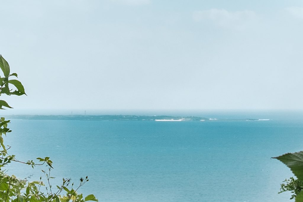 La première île créée par la déesse de la création selon les légendes des îles ryukyu au Japon