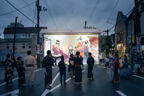 Un edoro de grande taille au festival de Tanabata à Yuzawa, préfecture d'Akita, Japon