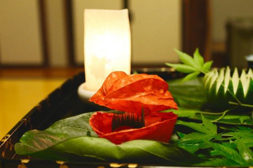 Dîner au Ryokan Sanso-Tensui à Amagase Onsen dans la préfecture d'Oita, Kyushu, Japon