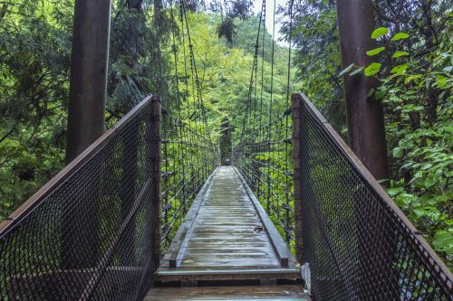 Dans le parc Yumori à Nakatsugawa, préfecture de Gifu, Japon