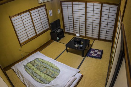 Chambre individuelle à l'auberge Iwasu-so à Nakatsugawa, préfecture de Gifu, Japon