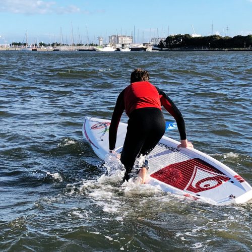 Cours de Stand Up Paddle à Enoshima, près de Tokyo, Japon