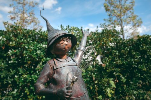 Les décors du complexe de boutiques d'Es Koyama, à Sanda, préfecture de Hyogo, Japon