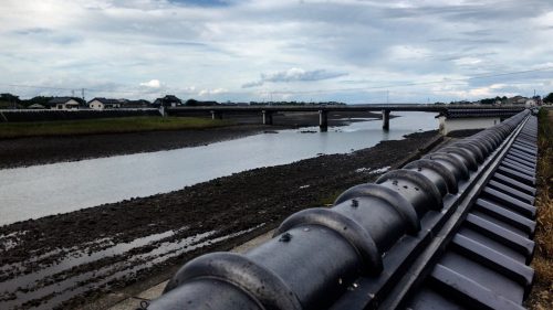 Rivière longeant le château de Nakatsu, dans la préfecture d'Oita, Japon