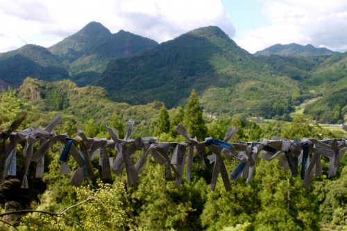 Temple Rakan-ji dans les gorges de Yabakei dans le préfecture d'Oita, Japon