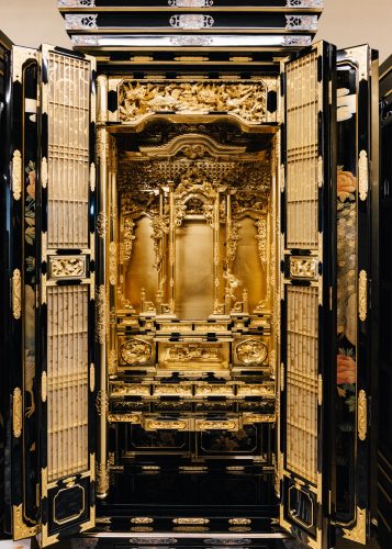 Rue des autels bouddhistes, village de Kosuge, près d'Iiyama, préfecture de Nagano, Japon