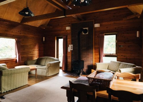 L'un des cottages du Nabekura Kogen Mori no Ie, à Iiyama, préfecture de Nagano, Japon