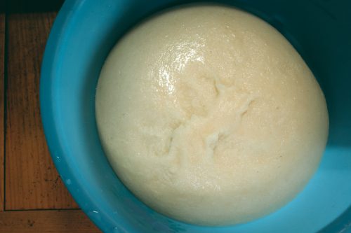 Préparer des mochi avec des locaux de Ogi, dans la préfecture de Shiga, tout près de Kyoto, Japon