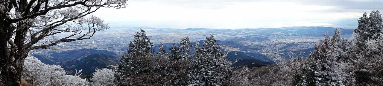 Vue panoramique depuis le sommet du Mt Oyama, préfecture de Kanagawa, Japon