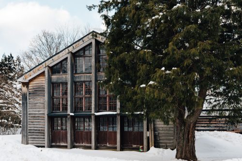 Ancienne école Omoide-no-kata sous la neige à Tazawako, Akita, Japon