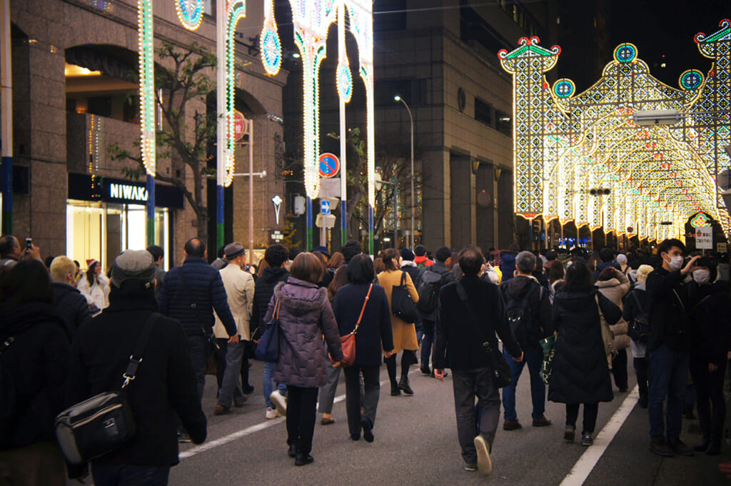 Foule au Kobe Luminarie
