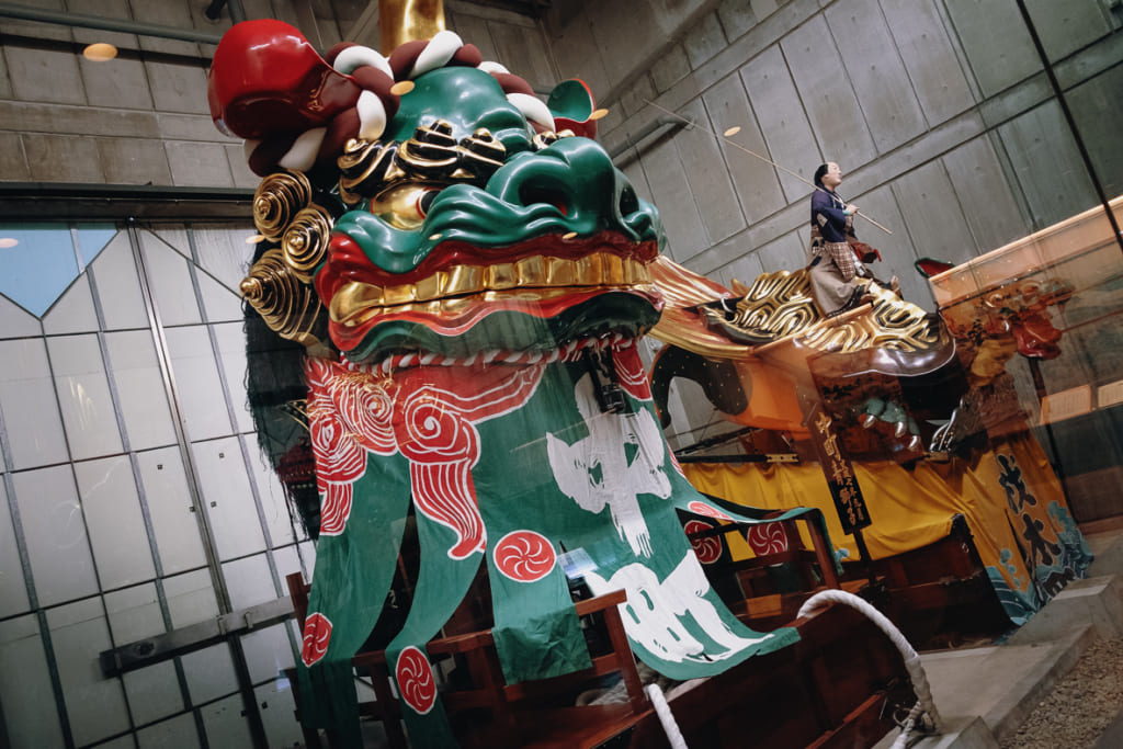 char utilisé lors du festival de karatsu