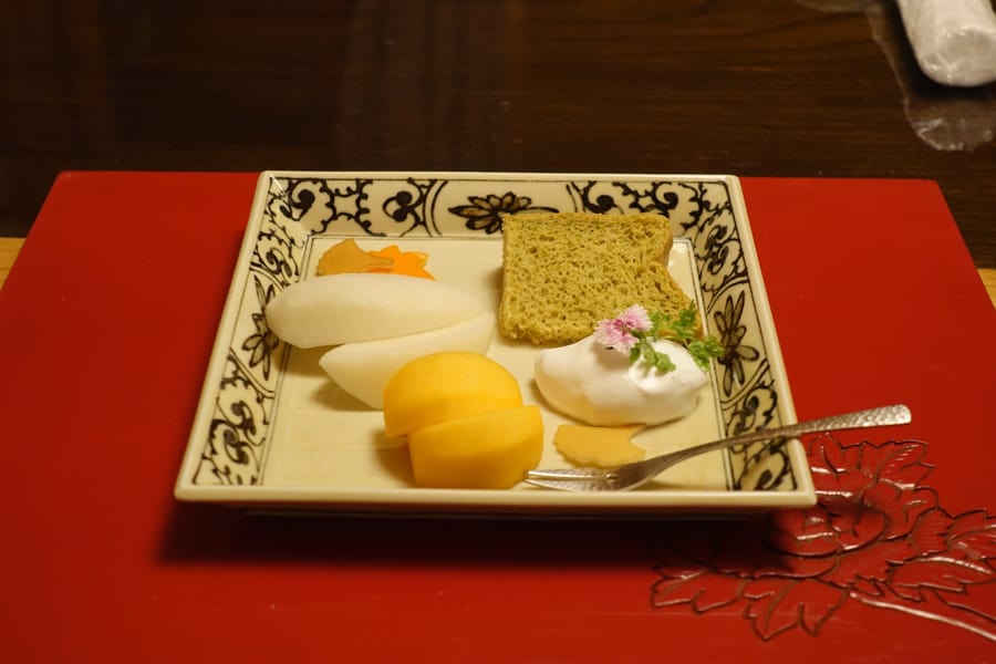 Mon dessert composé de fruits frais