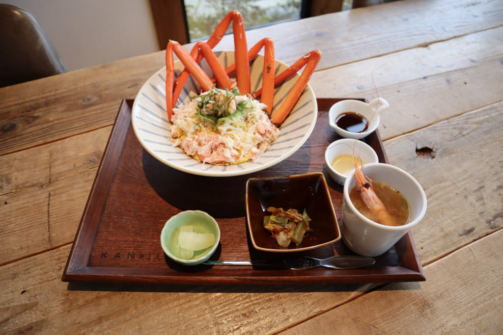 curry au lait de coco et au crabe dans le restaurant kan ichi