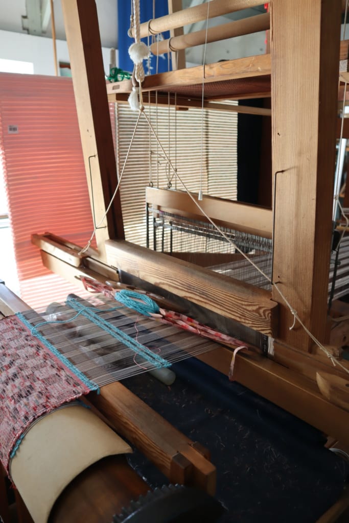 Métier à tisser au Tango Chirimen museum