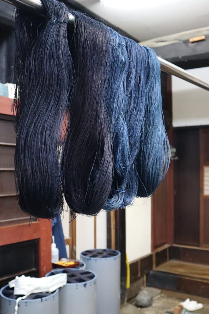 Du textile teinté à l'indigo