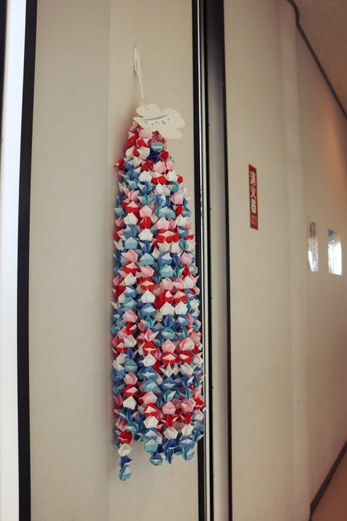 Des origamis dans le centre d'observation