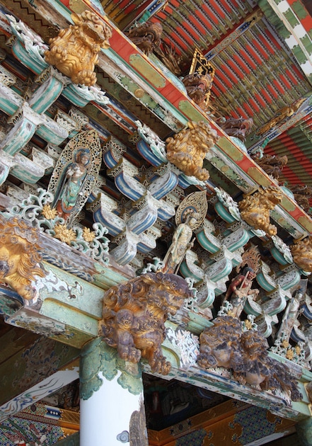 Ornements et détails de la porte Koyomon du temple Kosanji