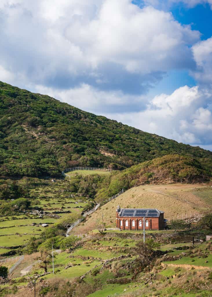 L'ancienne église de Nokubi au milieu de l'île de Nozaki près d'Ojika