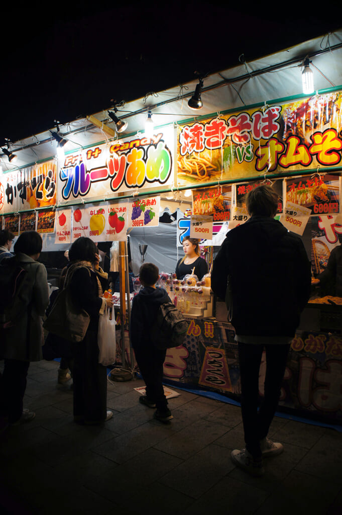 Yatai dans un festival japonais