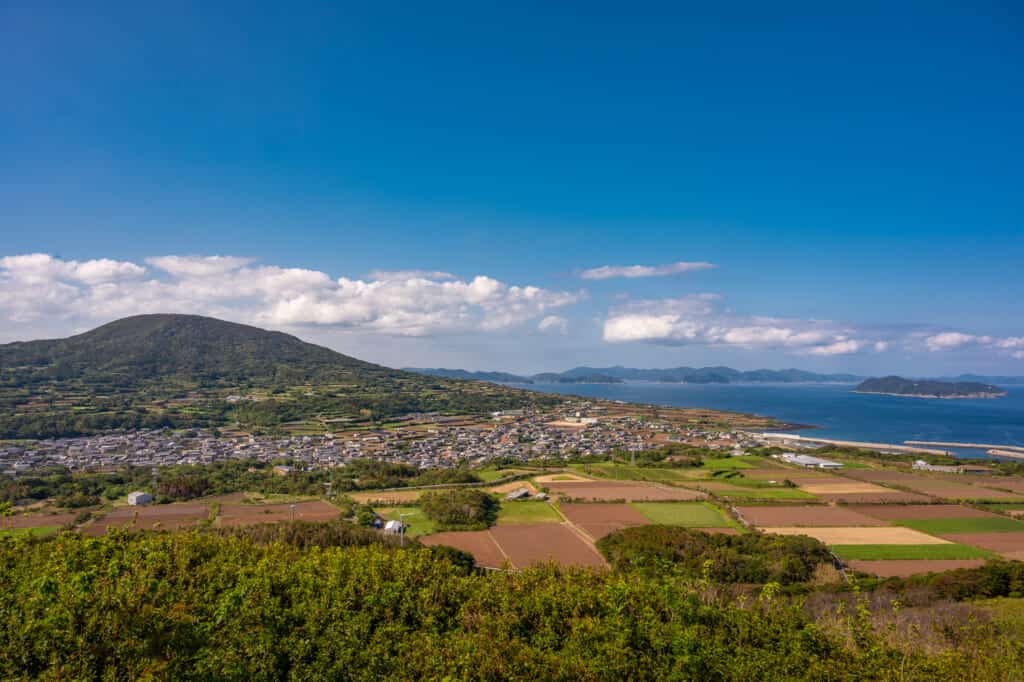 Vue de Goto d’un point d’observation sur un volcan au repos