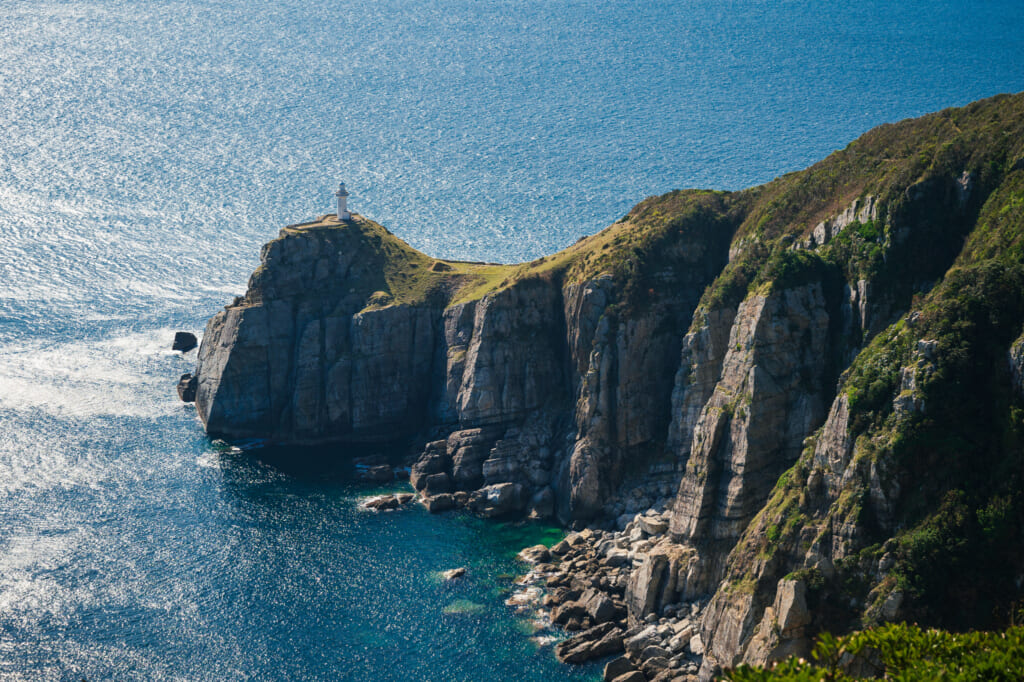 Le phare d'Osezaki depuis le point d'observation