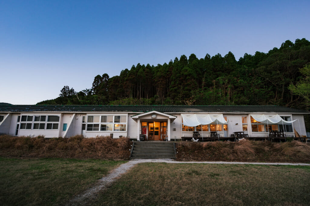 Une ancienne école sur les îles Goto à nordisk village