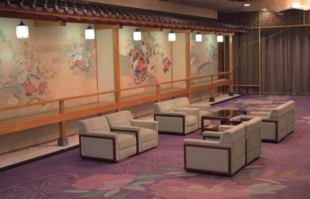 Salon de réception du Ryotsu Yamaki Hotel