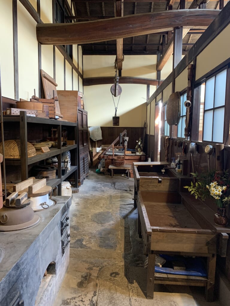 Maisons japonaise traditionnelle toute en longueur