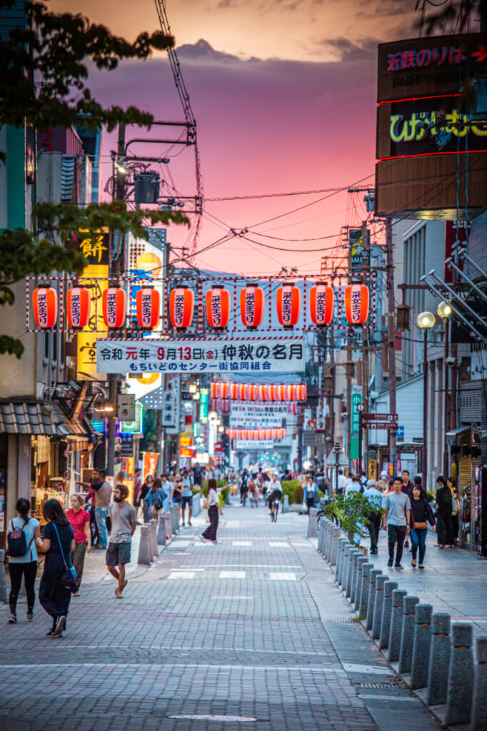 La rue Sanjo-dori, idéale au coucher du soleil