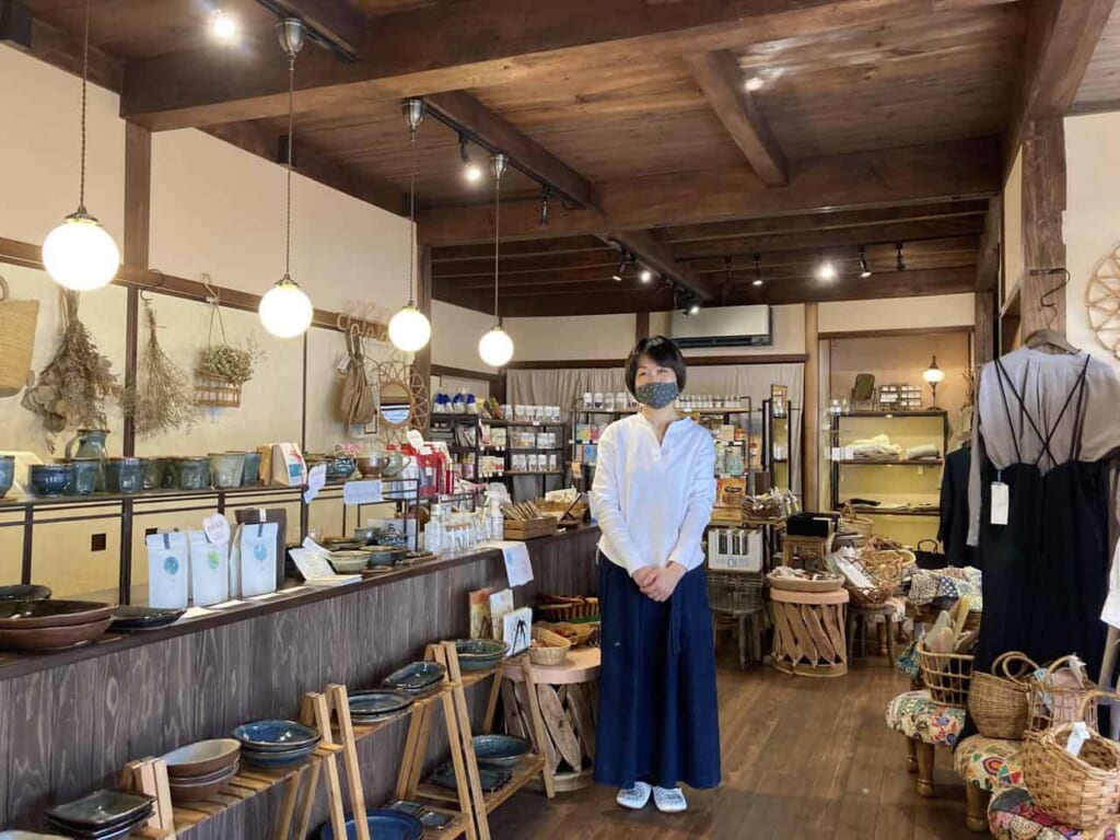 Gungendo Store & Cafe à Omori