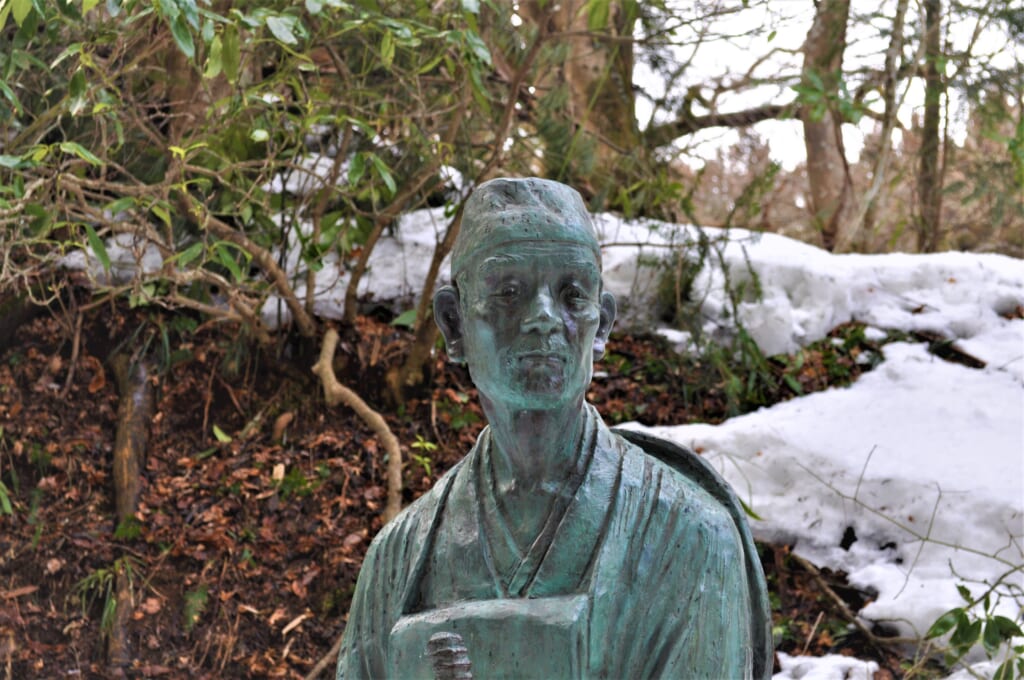 Statue de Matsuo Bashô au Chûson-ji