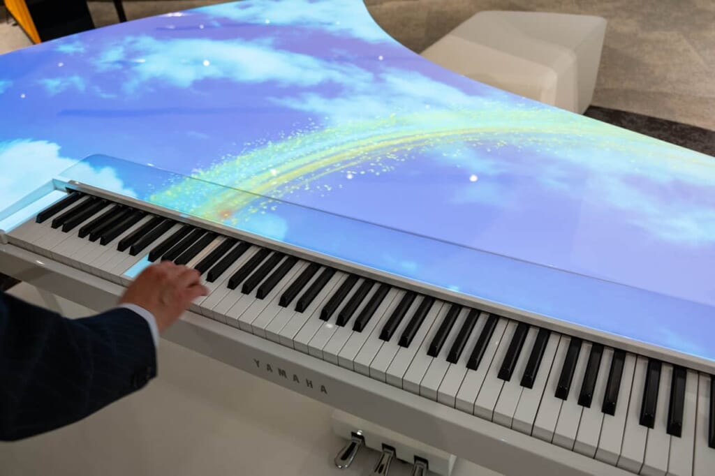 A la Yamaha Innovation Road, vous pouvez essayer librement les instruments mis à disposition