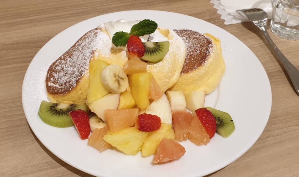 Fruits, chocolat, sirop d'érable... Tant de combinaisons parfaites avec les pancakes japonais !