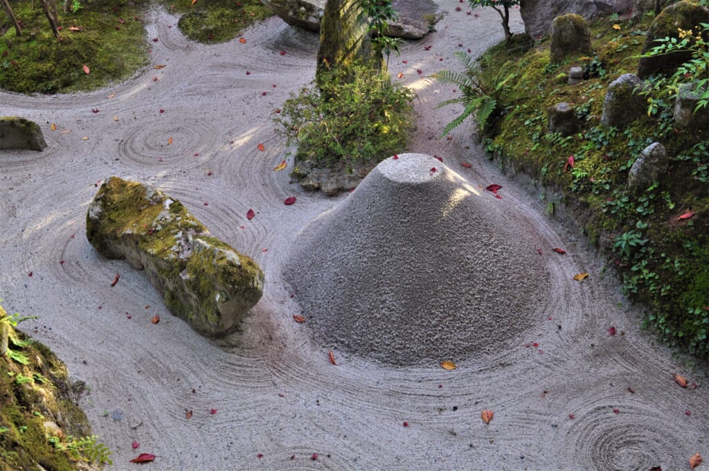 jardin sec au temple Hosenin