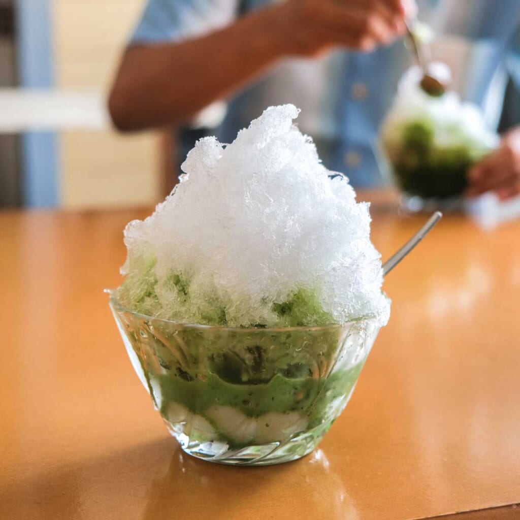 Kakigori au macha et au lait concenté