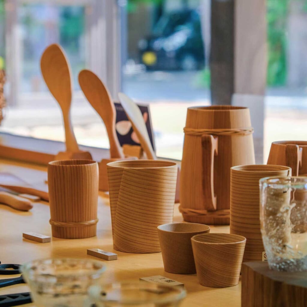 Objets modernes artisanaux japonais Odate magewappa