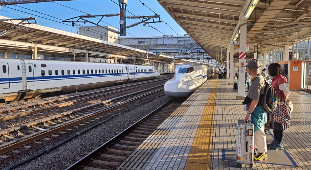 Valise et shinkansen