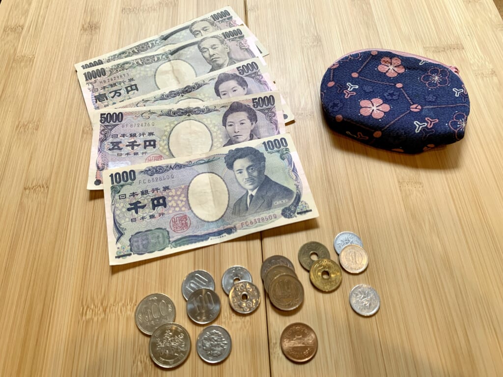 Yens : faut-il changer son argent avant de voyager au Japon ?