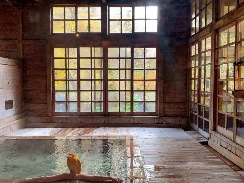 onsen japonais avec bain pour femmes